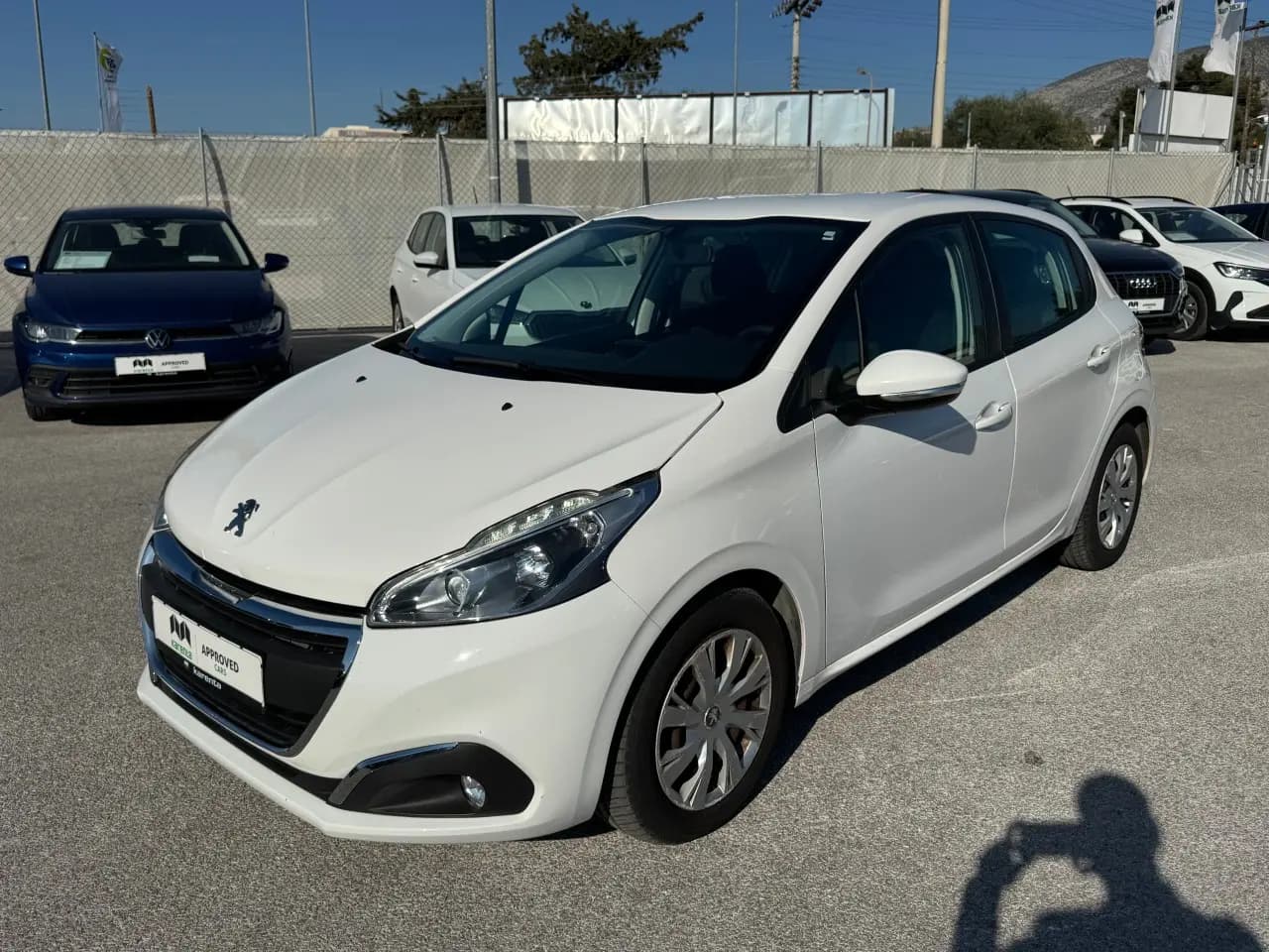 https://cdn.autoq.gr/websites/karenta.gr/images/vehicles/12497/img_12497_70155.jpeg