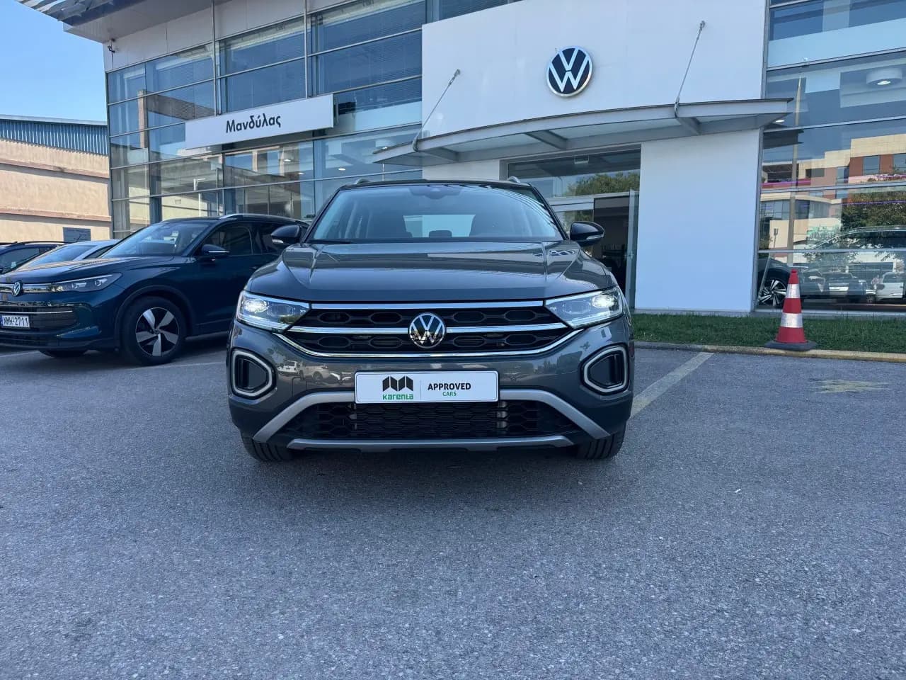 https://cdn.autoq.gr/websites/karenta.gr/images/vehicles/12648/img_12648_95585.jpg