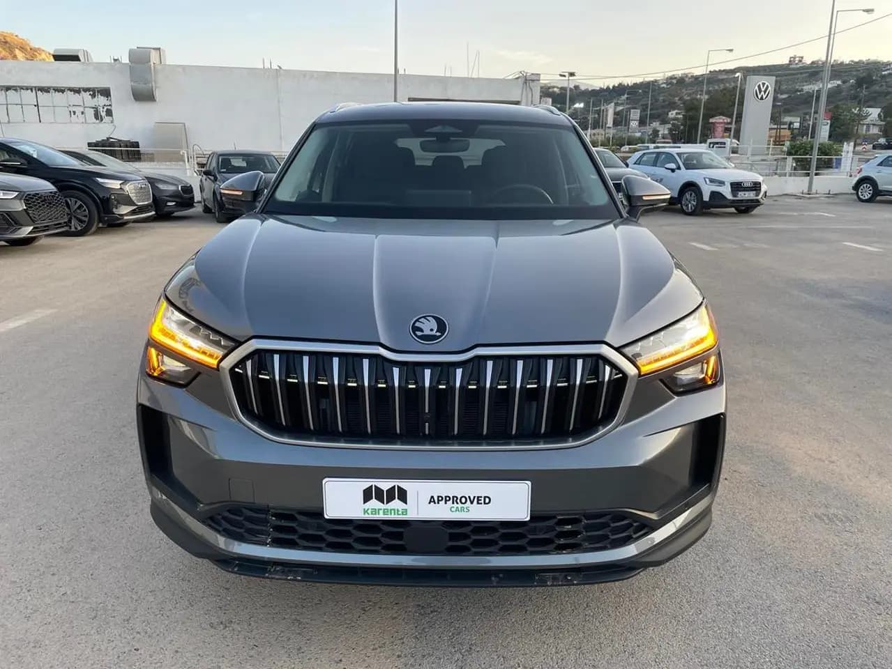 https://cdn.autoq.gr/websites/karenta.gr/images/vehicles/12739/img_12739_57398.jpg