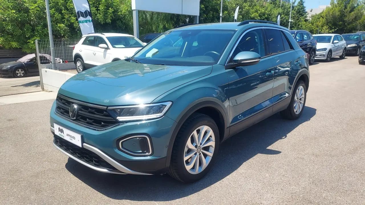 https://cdn.autoq.gr/websites/karenta.gr/images/vehicles/12853/img_12853_71504.jpg