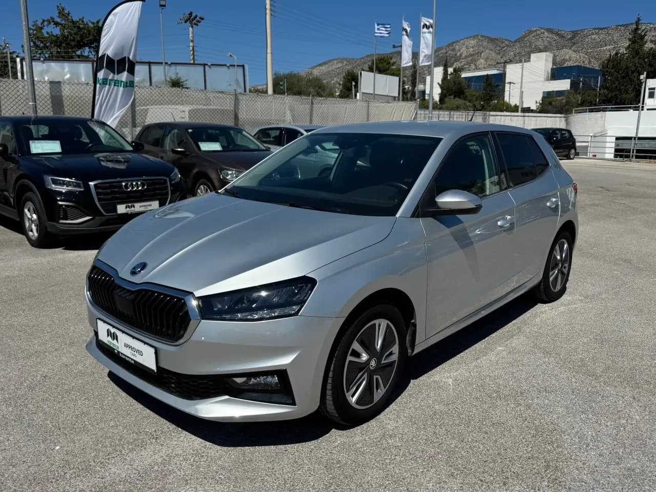 https://cdn.autoq.gr/websites/karenta.gr/images/vehicles/12873/img_12873_76598.jpg