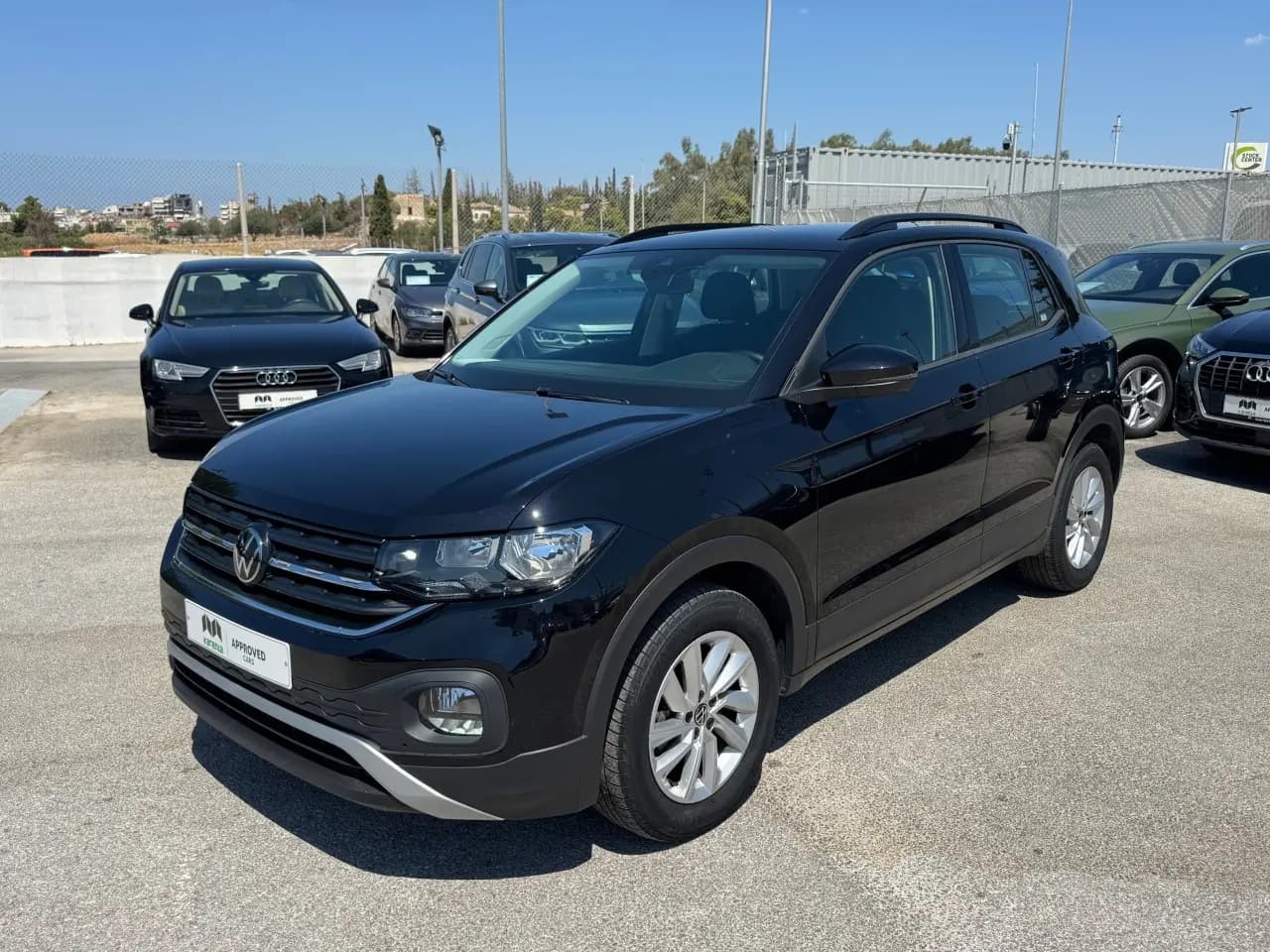 https://cdn.autoq.gr/websites/karenta.gr/images/vehicles/12896/img_12896_53893.jpg