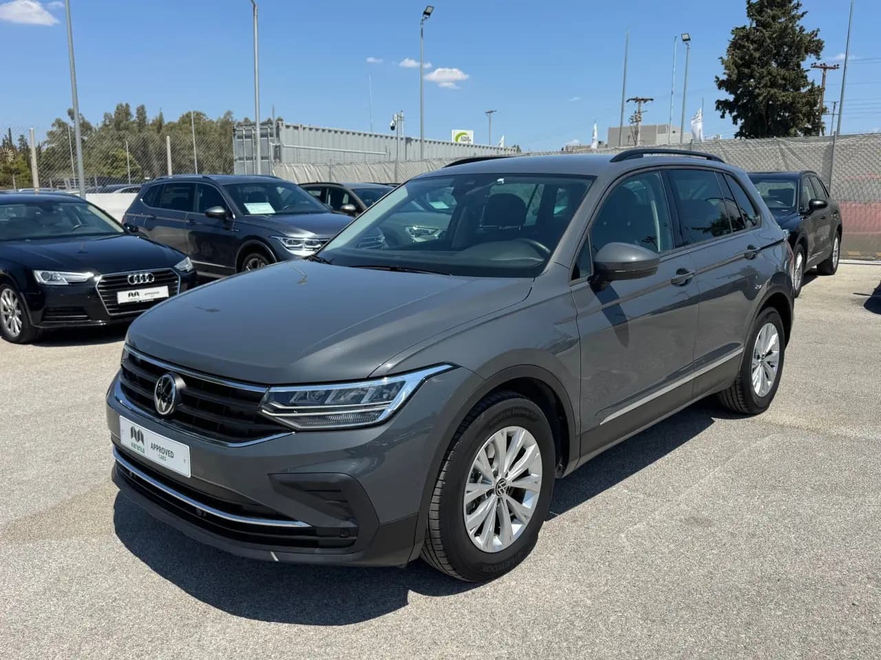 https://cdn.autoq.gr/websites/karenta.gr/images/vehicles/12897/img_12897_29951.jpg
