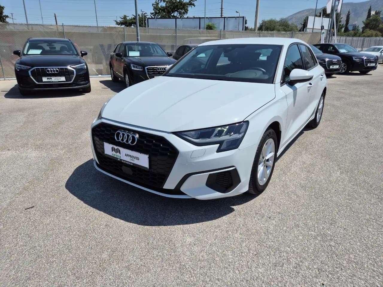 https://cdn.autoq.gr/websites/karenta.gr/images/vehicles/12919/img_12919_51504.jpg