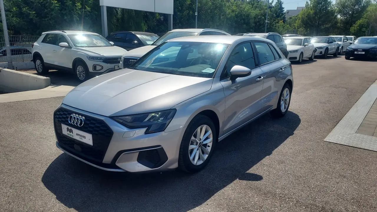 https://cdn.autoq.gr/websites/karenta.gr/images/vehicles/12926/img_12926_60914.jpg