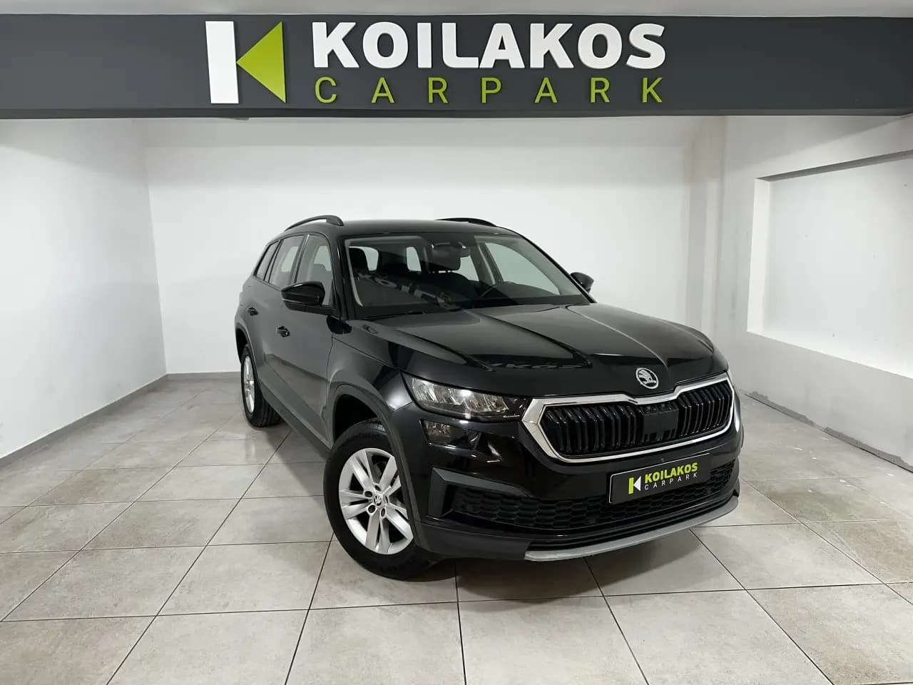 https://cdn.autoq.gr/websites/koilakos.gr/images/vehicles/1753/28117.jpeg